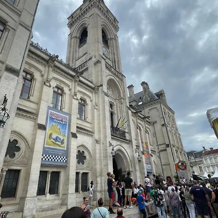Coeur D'angouleme - Spacieux Et Paisible