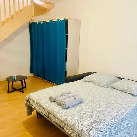 Coeur D'angouleme - Spacieux Et Paisible Apartman